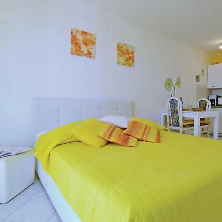 Rosana Appartement *
